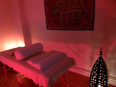 Massage érotique Maison de prostitution Saint Thomas